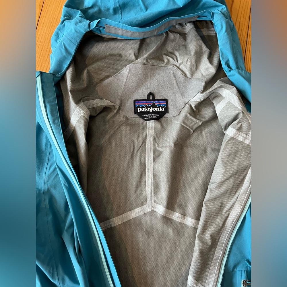 Lightweight Rain/Wind Jacket - image 6